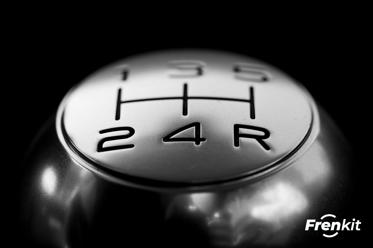 Learn how to identify the reference of a brake caliper or brake master